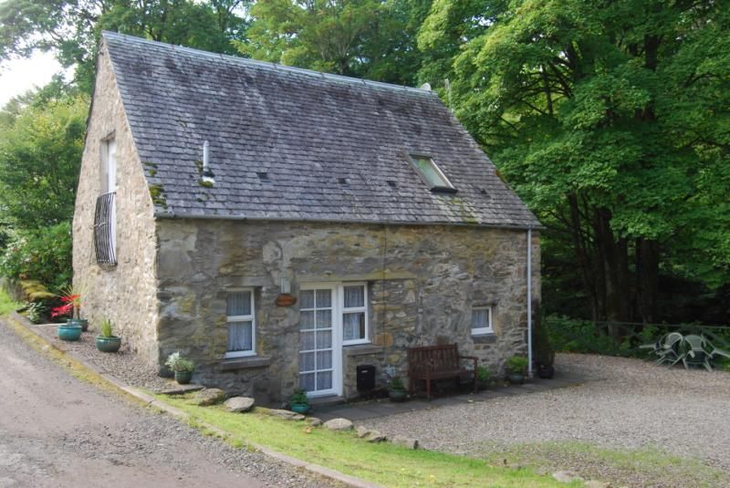 Property Details For Barn Cottage Kinnell Killin Fk21 8sr Zoopla