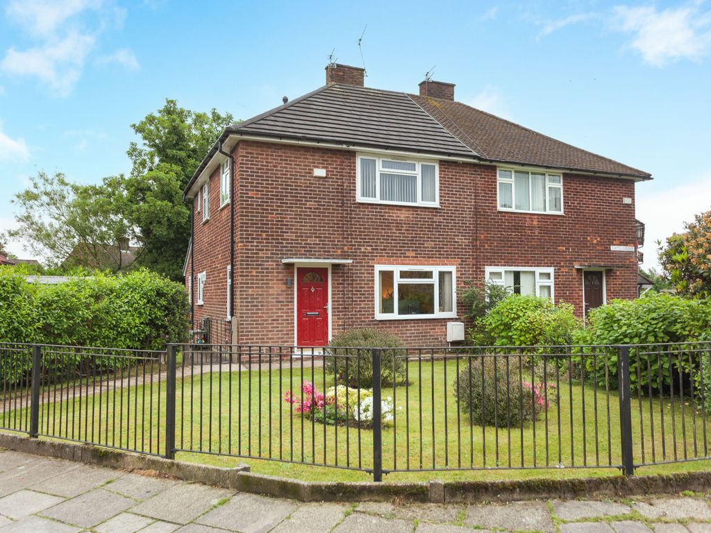 3 bed semidetached house for sale in Devoke Avenue, Worsley