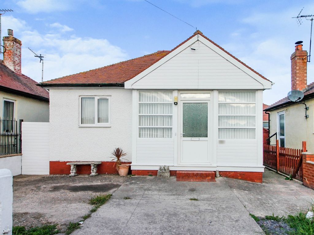 2 bed bungalow for sale in Woodside Avenue, Kinmel Bay, Rhyl LL18 Zoopla