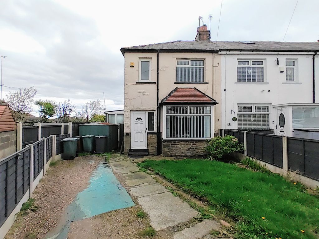 3 bed end terrace house for sale in Shortway, Thornton, Bradford BD13