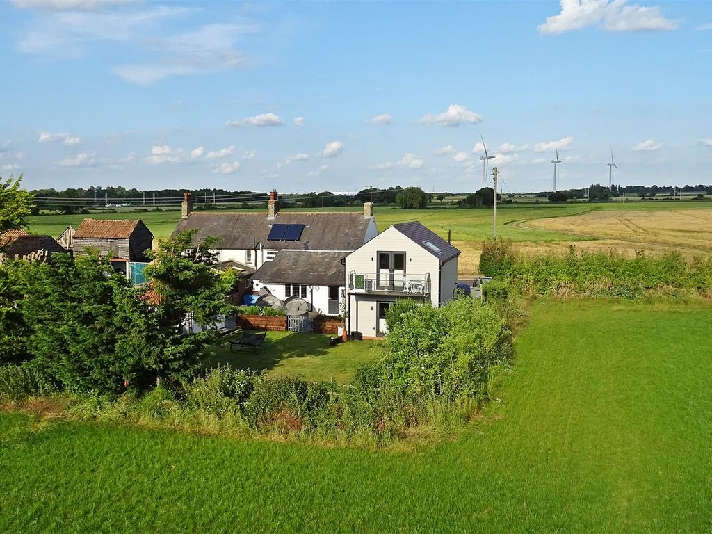 4 bed cottage for sale in Langford Road, Langford, Biggleswade SG18