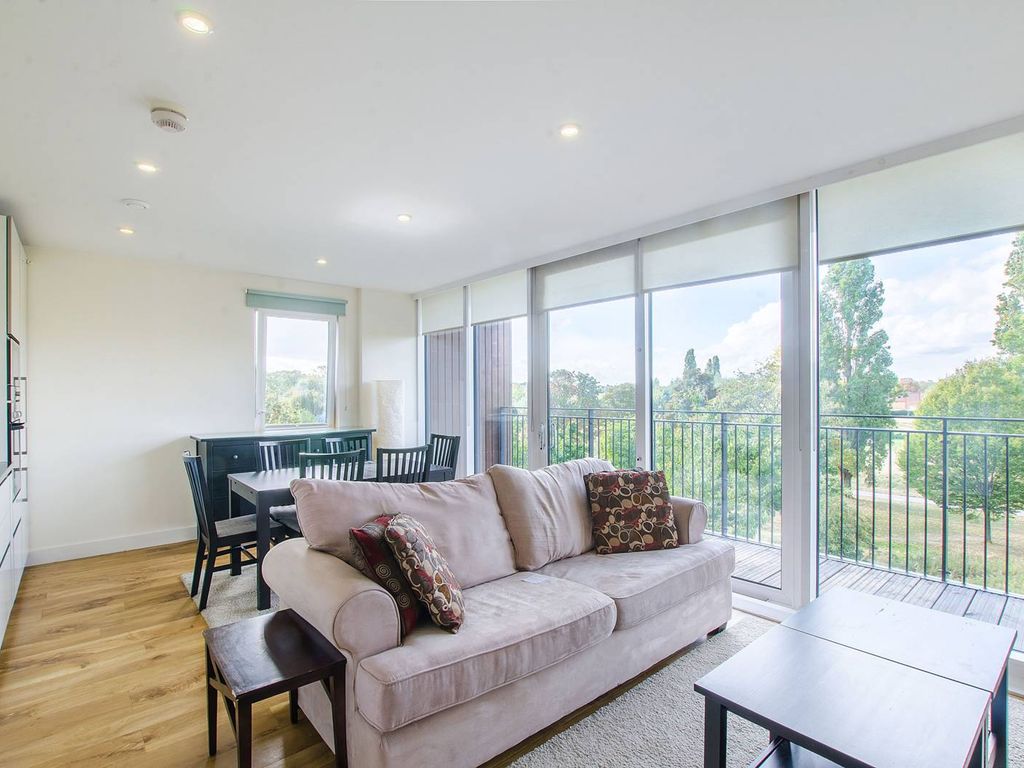 2 bed flat to rent in Meadowside, Kidbrooke, London SE9 Zoopla