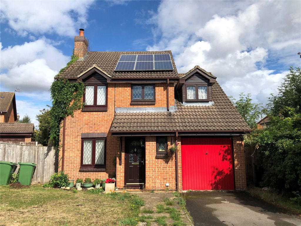 4 bed detached house for sale in Berry Copse, Peatmoor, Swindon