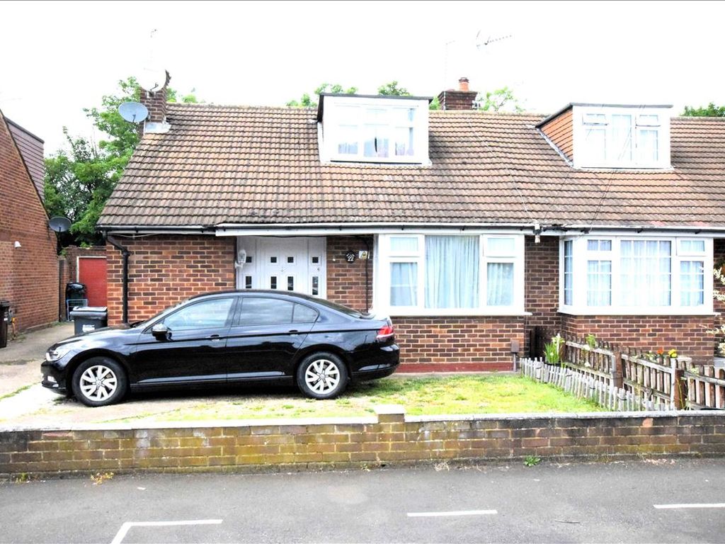 3 bed semidetached house for sale in Mill Way, Feltham, Middlesex TW14