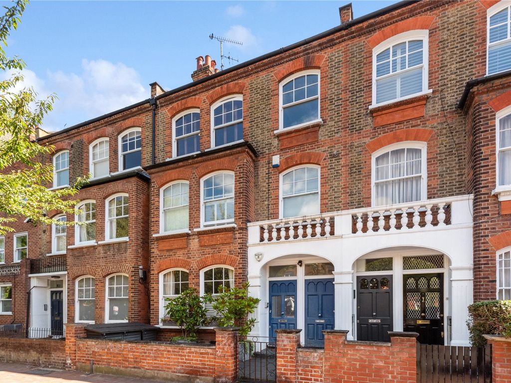 3 bed flat for sale in Albert Bridge Road, Battersea Park, London SW11