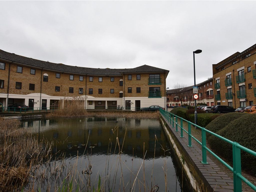 2 bed flat to rent in Plover Way, London SE16 Zoopla