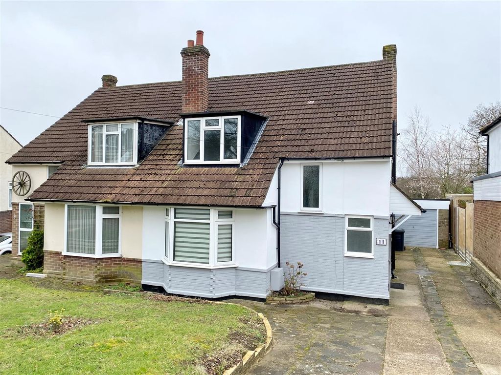 3 bed semidetached house for sale in Mandeville Road, Potters Bar EN6