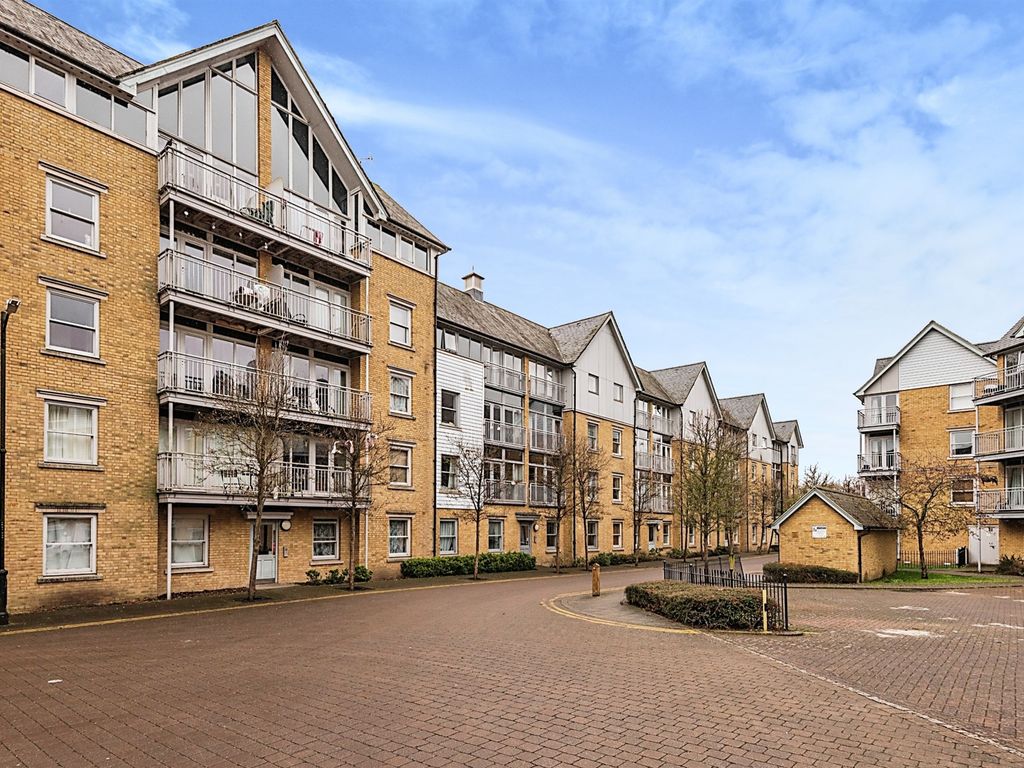2 bed flat for sale in St. Andrews Close, Canterbury CT1 Zoopla