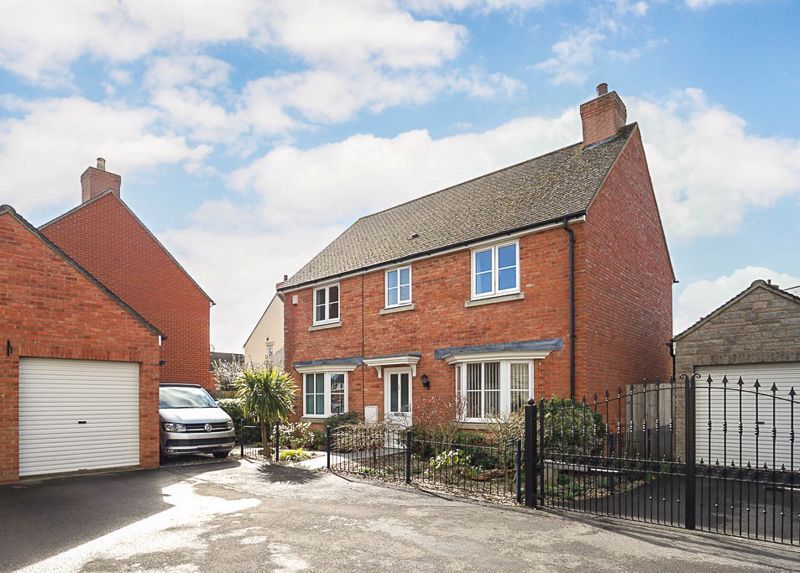 4 bed detached house for sale in Thompson Way, West Wick, WestonSuper