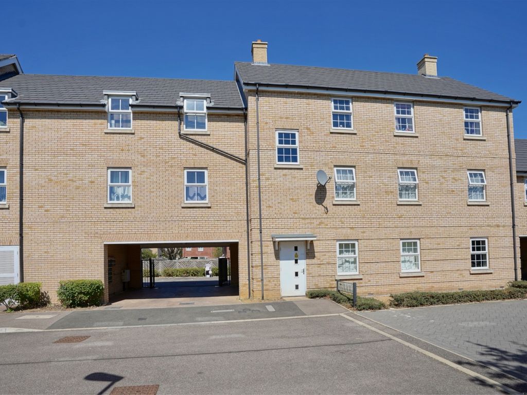 2 bed flat for sale in Fern Court, Eynesbury, St. Neots, Cambridgeshire