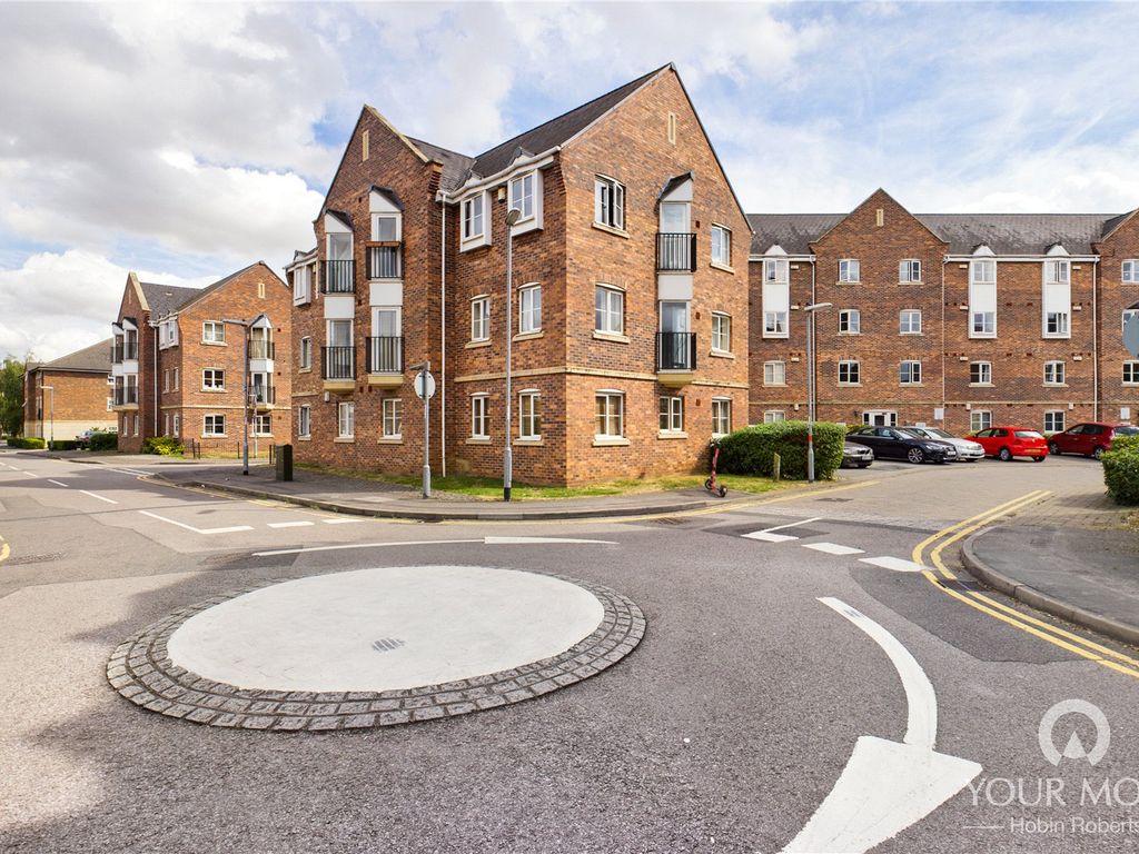 2 bed flat to rent in Henry Bird Way, Southbridge, Northampton NN4 Zoopla