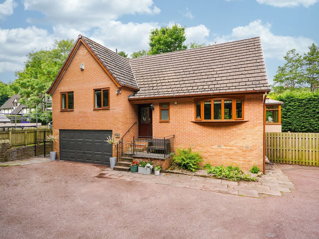 4 bed detached house for sale in Back Lane, Totley Rise S17, £600,000