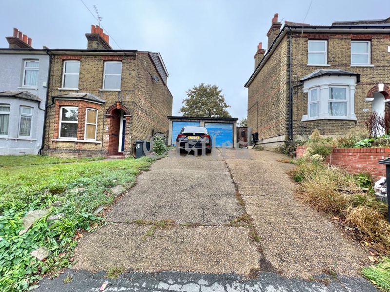 Land for sale in Honey Lane, Waltham Abbey EN9, £150,000 Zoopla