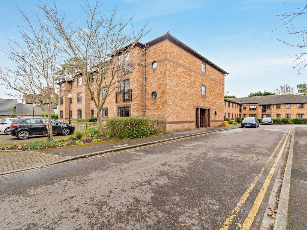 2 bed flat for sale in Wedderburn Lodge, Wetherby Road, Harrogate HG2