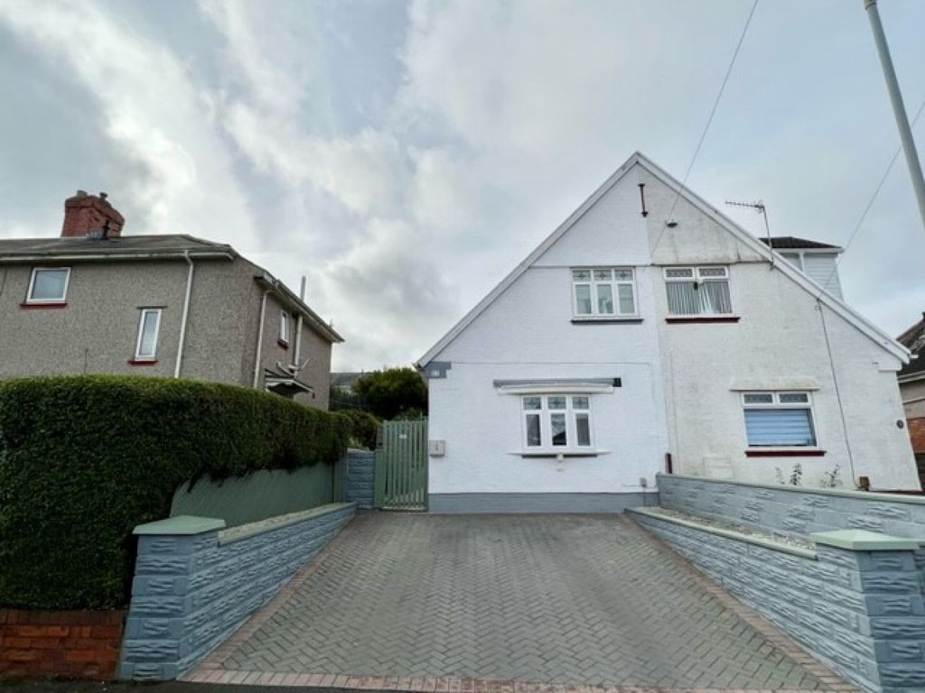 2 bed semidetached house for sale in Gwynfor Road, Cockett, Swansea