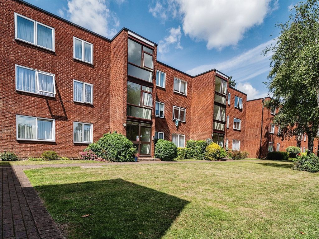 2 bed flat for sale in Park View, Hoddesdon EN11 Zoopla