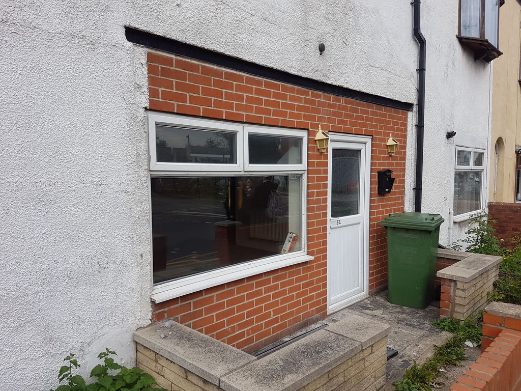 1 bed flat to rent in Barnsley Road, Ponsouth Elmsall, Pontefract WF9