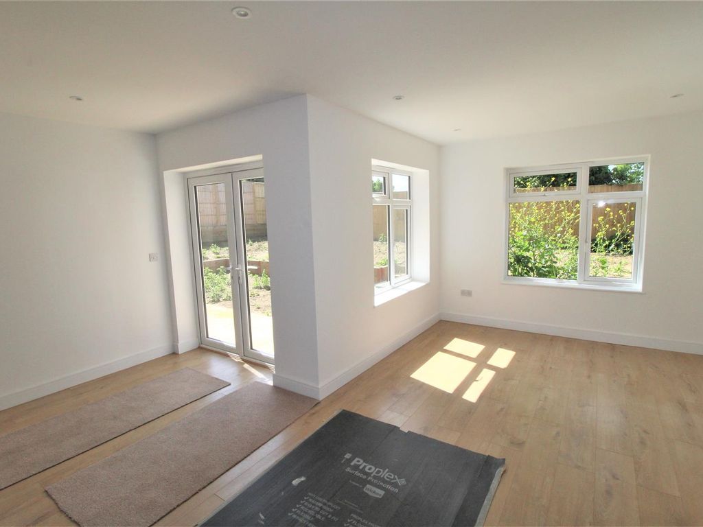 4 bed property for sale in Chequers Road, Minster On Sea, Sheerness