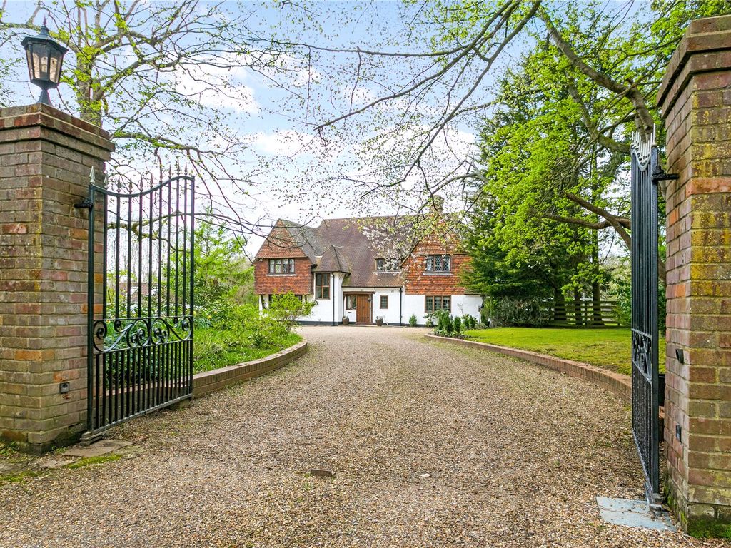 6 bed detached house for sale in Welders Lane, Chalfont St. Peter