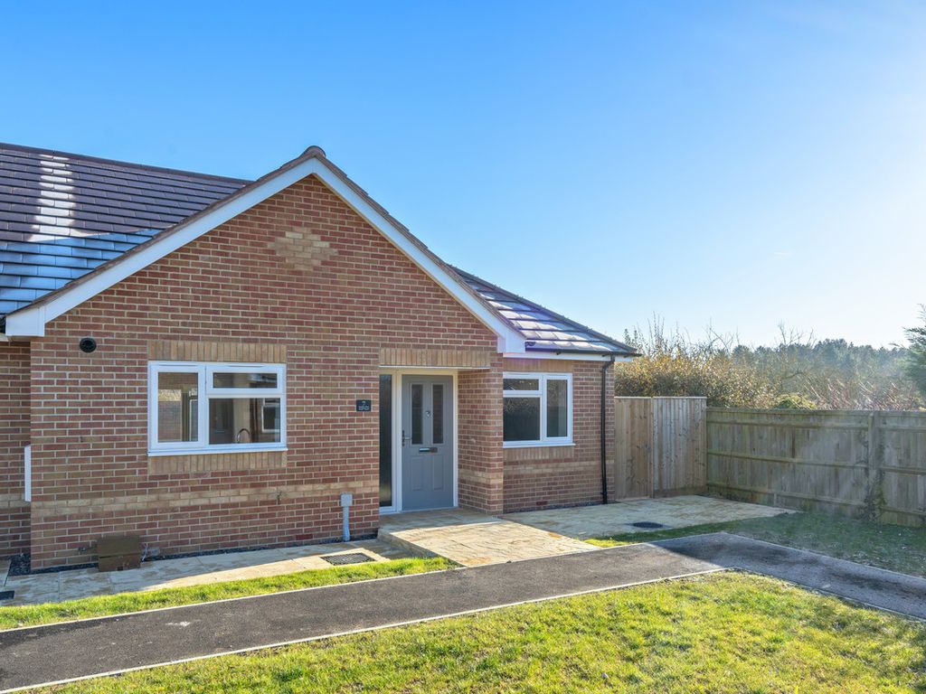 New home, 2 bed bungalow for sale in Mather Close, East Hendred OX12, £
