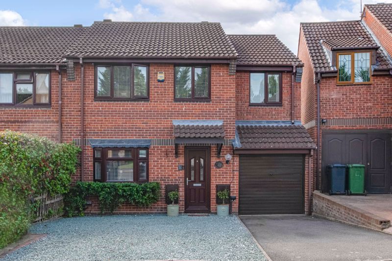 4 bed semidetached house for sale in Drovers Way, Bromsgrove B60 Zoopla