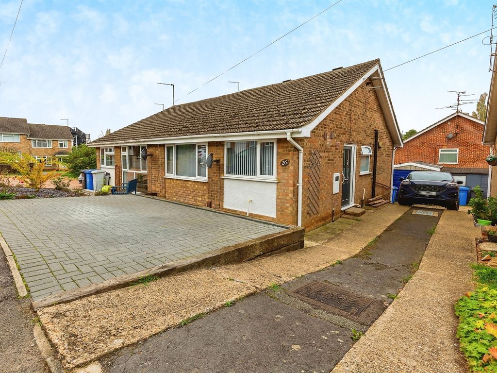 2 bed semidetached bungalow for sale in Miller Close, Kettering NN15