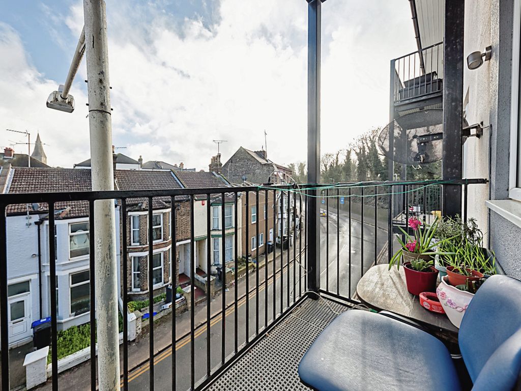 1 bed flat for sale in Eaton Road, Margate, Kent CT9, £105,000 Zoopla