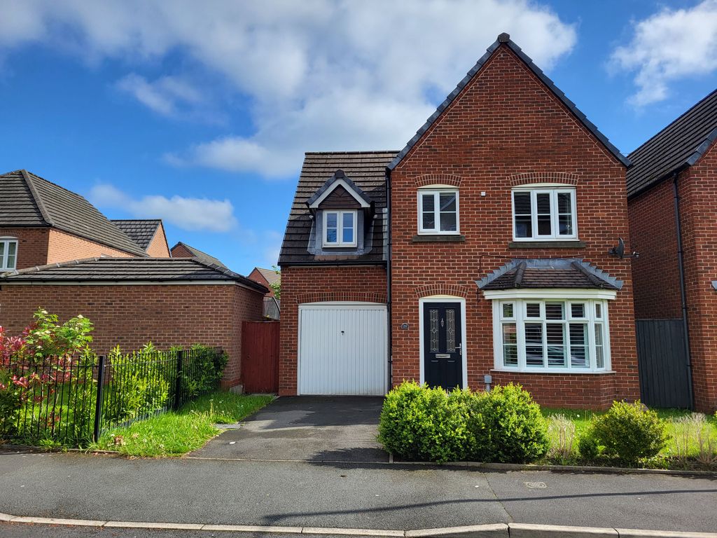 4 bed detached house for sale in Whitington Close, Little Lever, Bolton