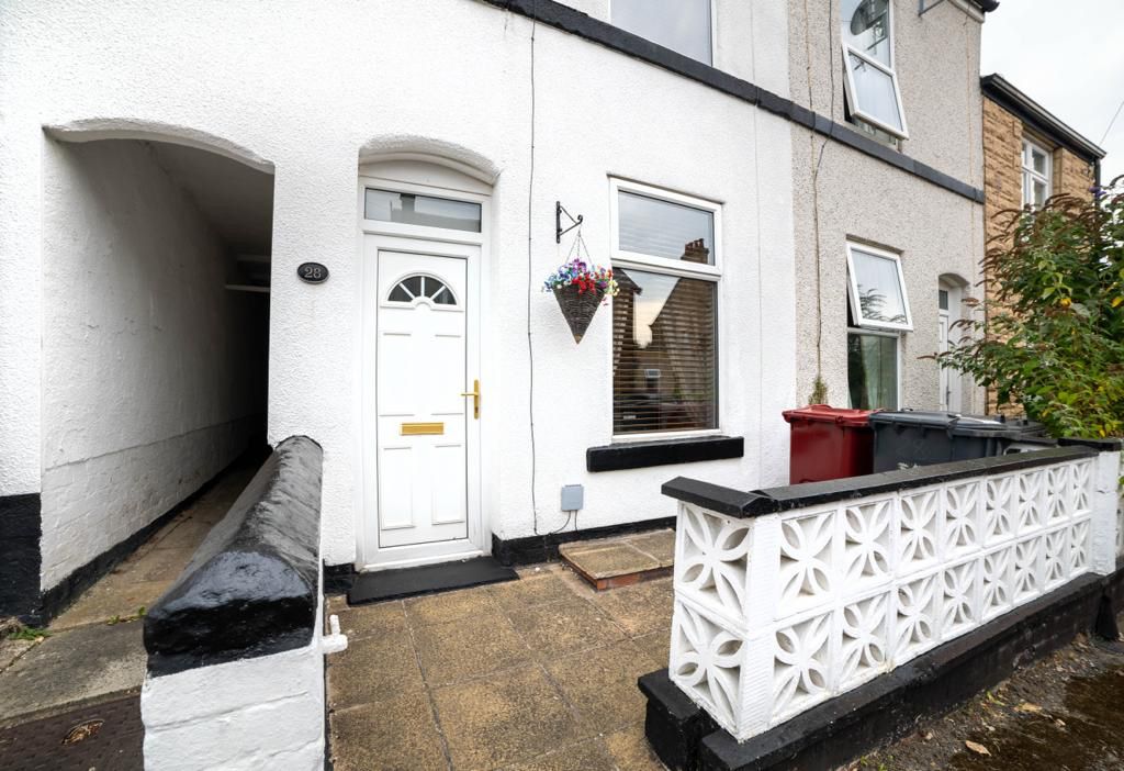 3 bed terraced house for sale in Cecil Road, Dronfield S18, £225,000