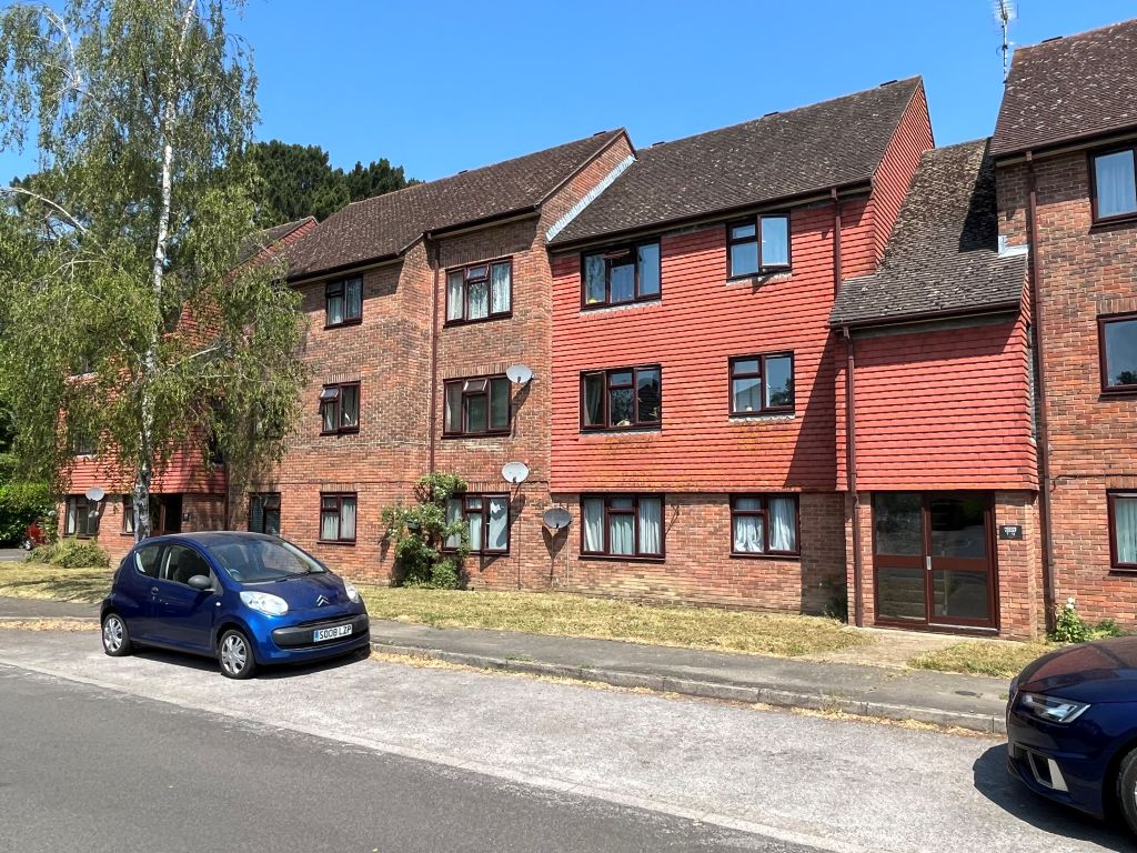 1 bed flat for sale in Moore Court, Granary Way, Horsham RH12 Zoopla