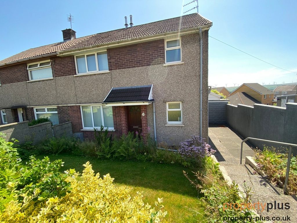 3 bed semidetached house for sale in Heol Y Glyn, Tonyrefail , Porth
