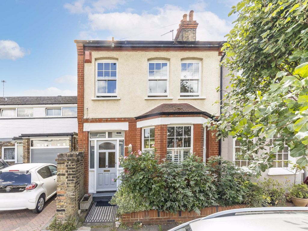 3 bed property for sale in Ernest Gardens, London W4 Zoopla
