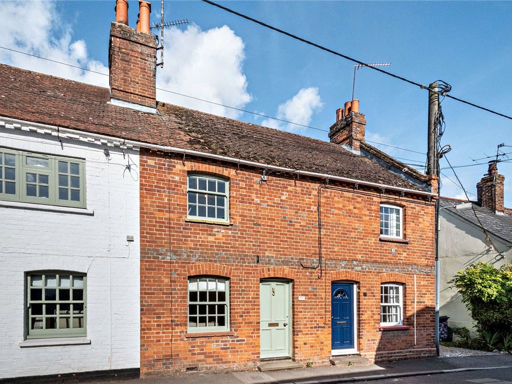 2 bed terraced house for sale in Newbury Street, Kintbury, Hungerford