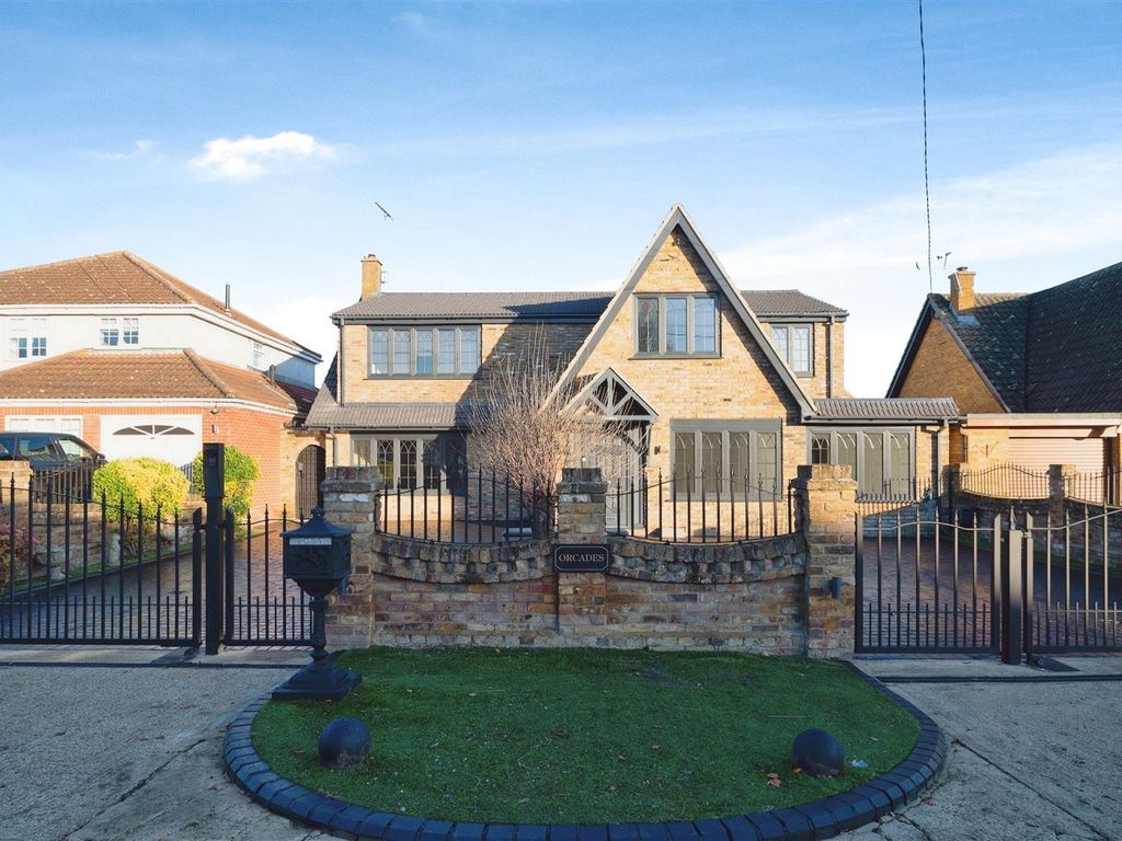 5 bed detached house for sale in Stanley Road, Bulphan, Upminster RM14