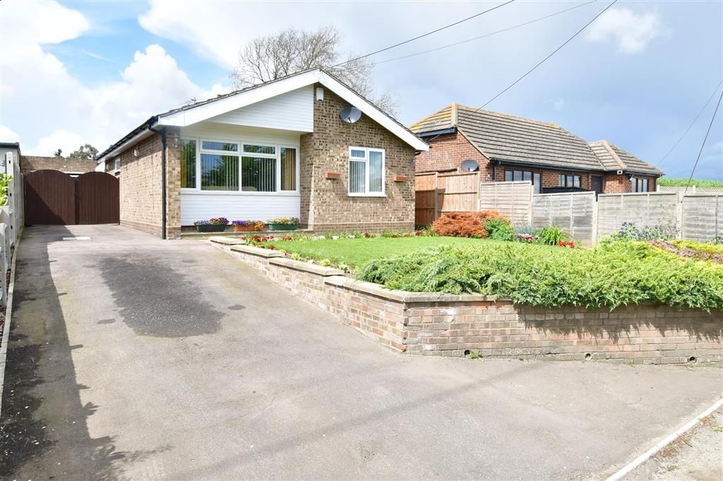 2 bed detached bungalow for sale in Green Farm Lane, Shorne, Gravesend