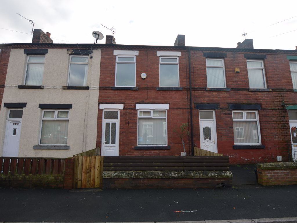 3 bed terraced house to rent in Station Road, Haydock, St. Helens WA11