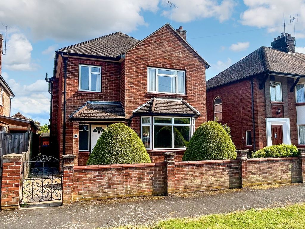 3 bed detached house for sale in Third Avenue, Wisbech PE13, £255,000