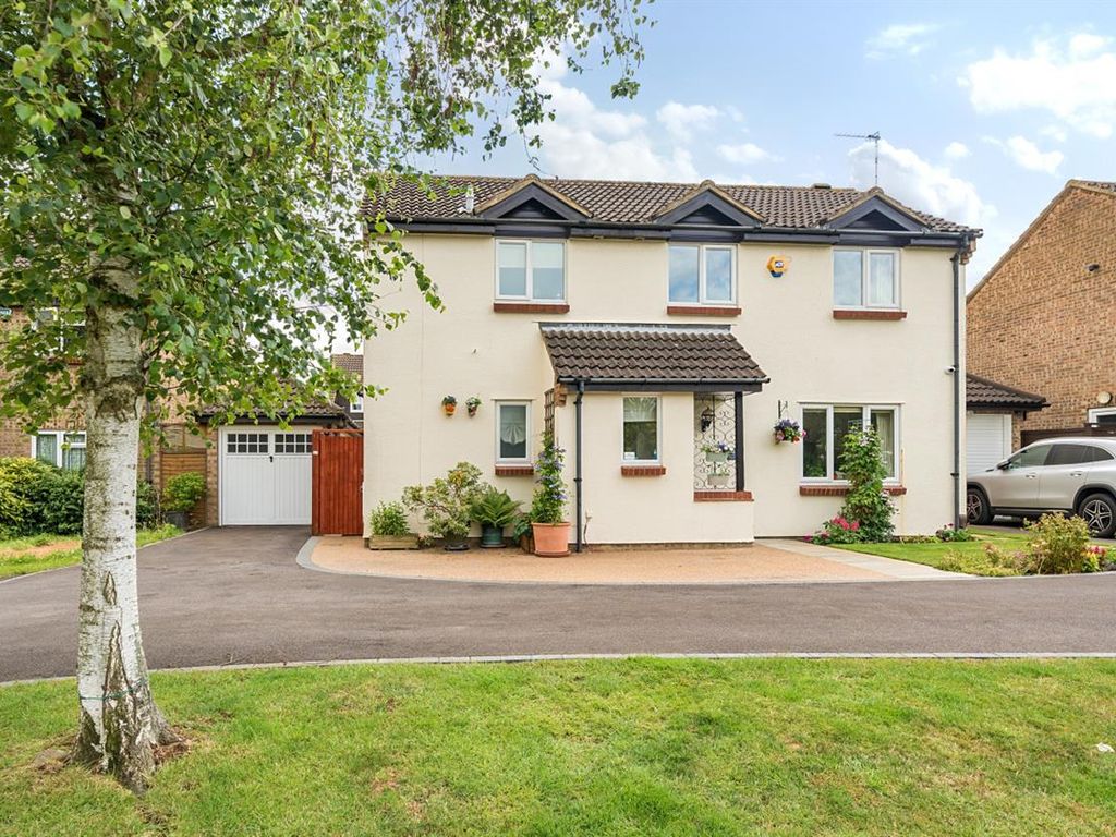 4 bed detached house for sale in Wentworth Drive, Bedford MK41 Zoopla