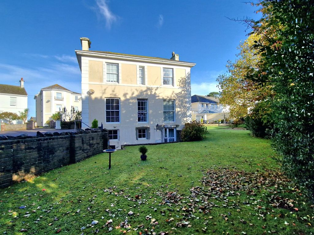 1 bed flat for sale in York Road, Torquay TQ1, £130,000 Zoopla