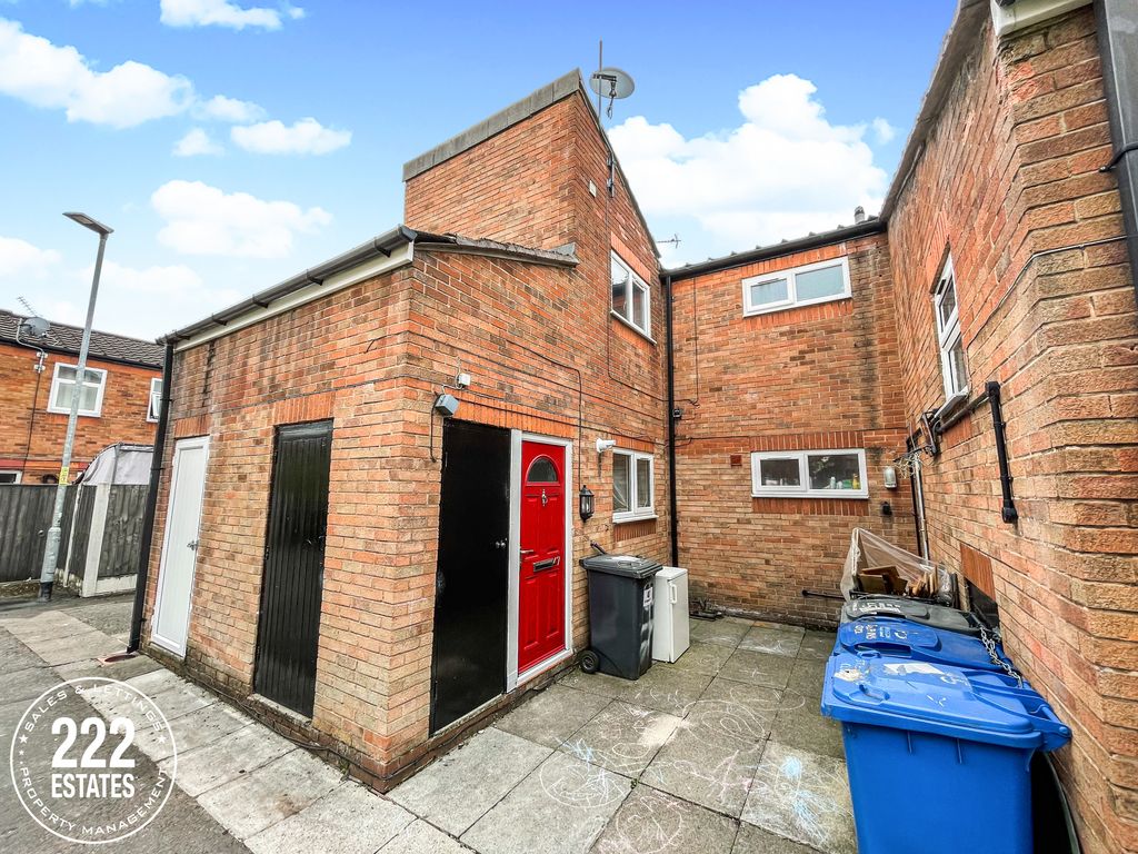 1 bed flat to rent in St. Elphins Close, Warrington WA1, £600 pcm Zoopla