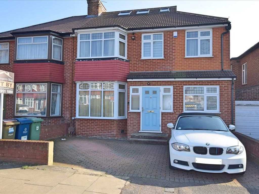 5 bed semidetached house for sale in St. Andrews Drive, Stanmore