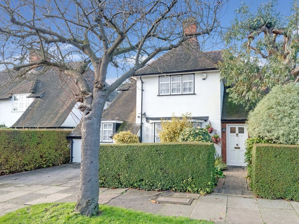 3 bed detached house for sale in Brookland Rise, London NW11 Zoopla
