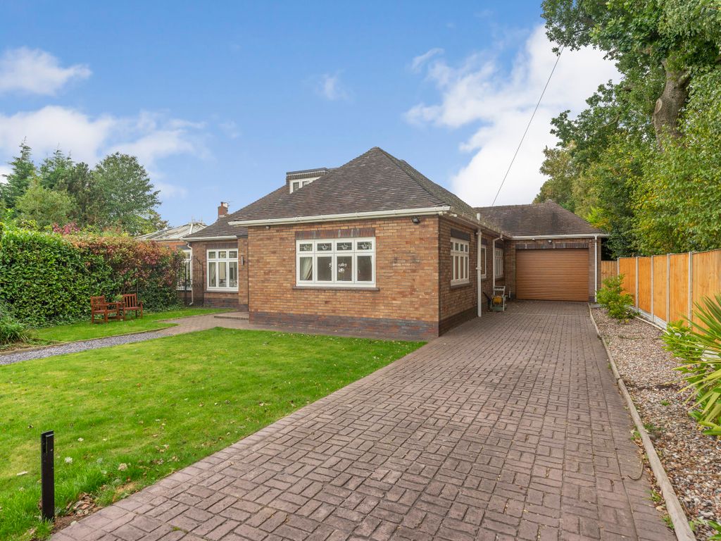 3 bed bungalow for sale in Hall Lane, Cronton, Widnes WA8 Zoopla