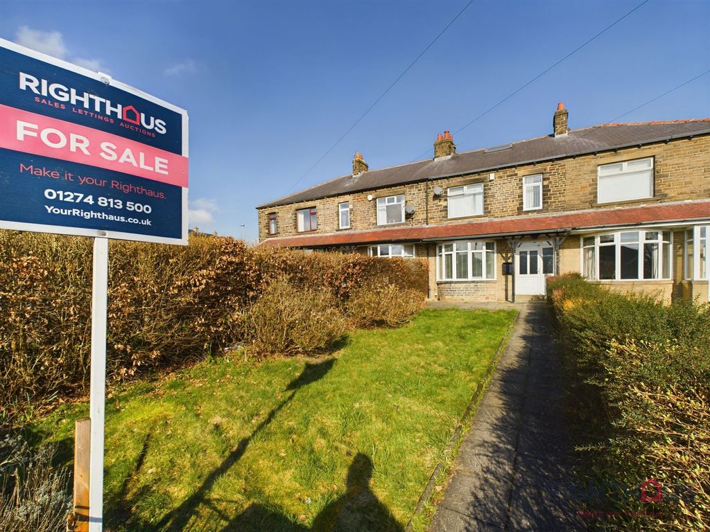 4 bed terraced house for sale in Beacon Road, Bradford BD6, £209,995