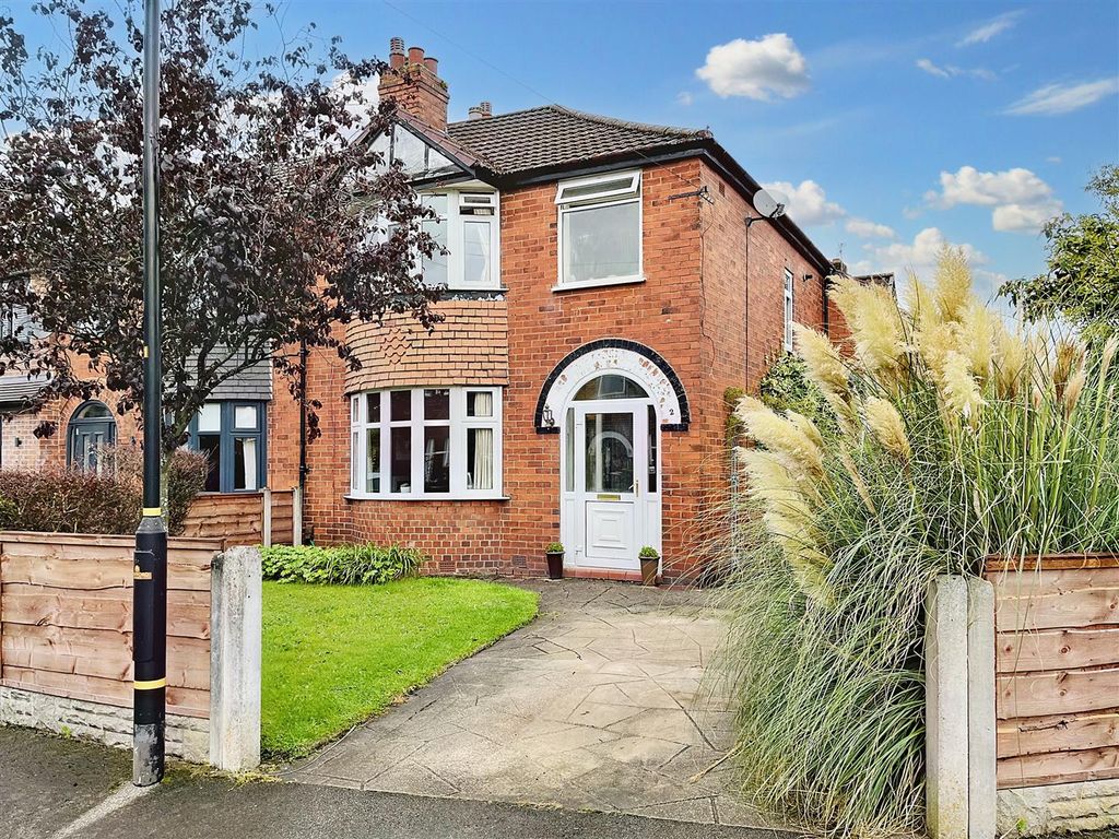 3 bed semidetached house for sale in Conway Drive, Timperley