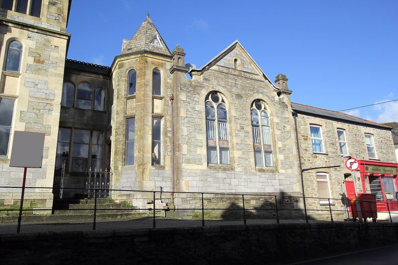 2 bed flat for sale in Albert Terrace, Lostwithiel PL22 Zoopla