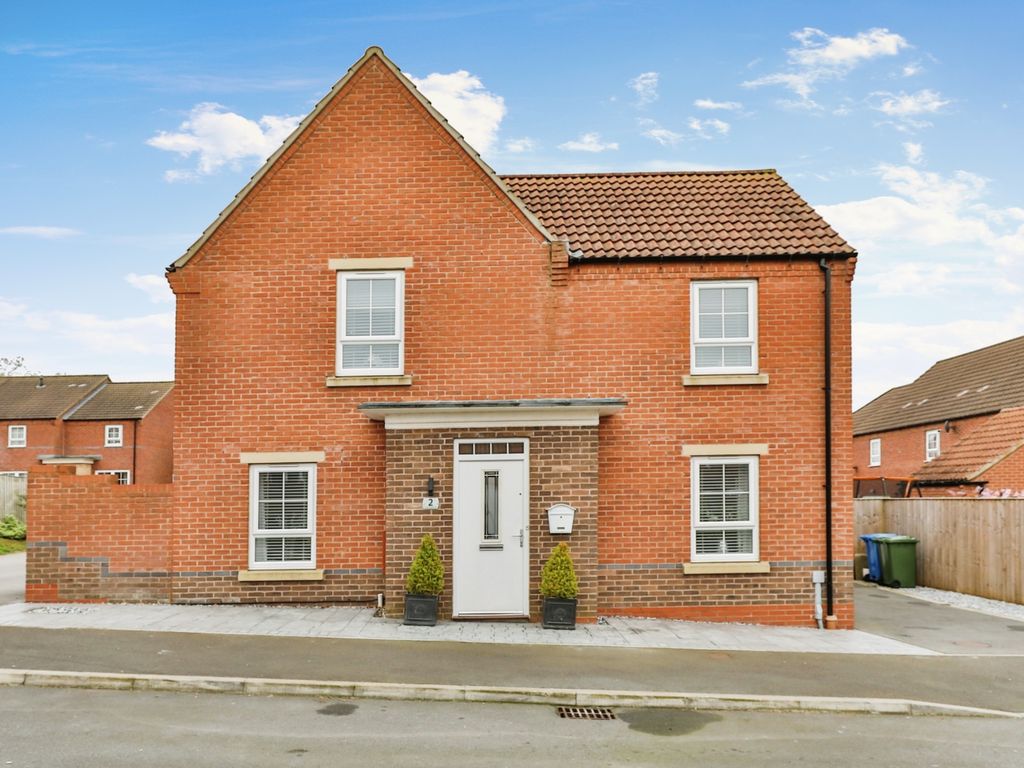 4 bed detached house for sale in South Garth Road, Cayton, Scarborough