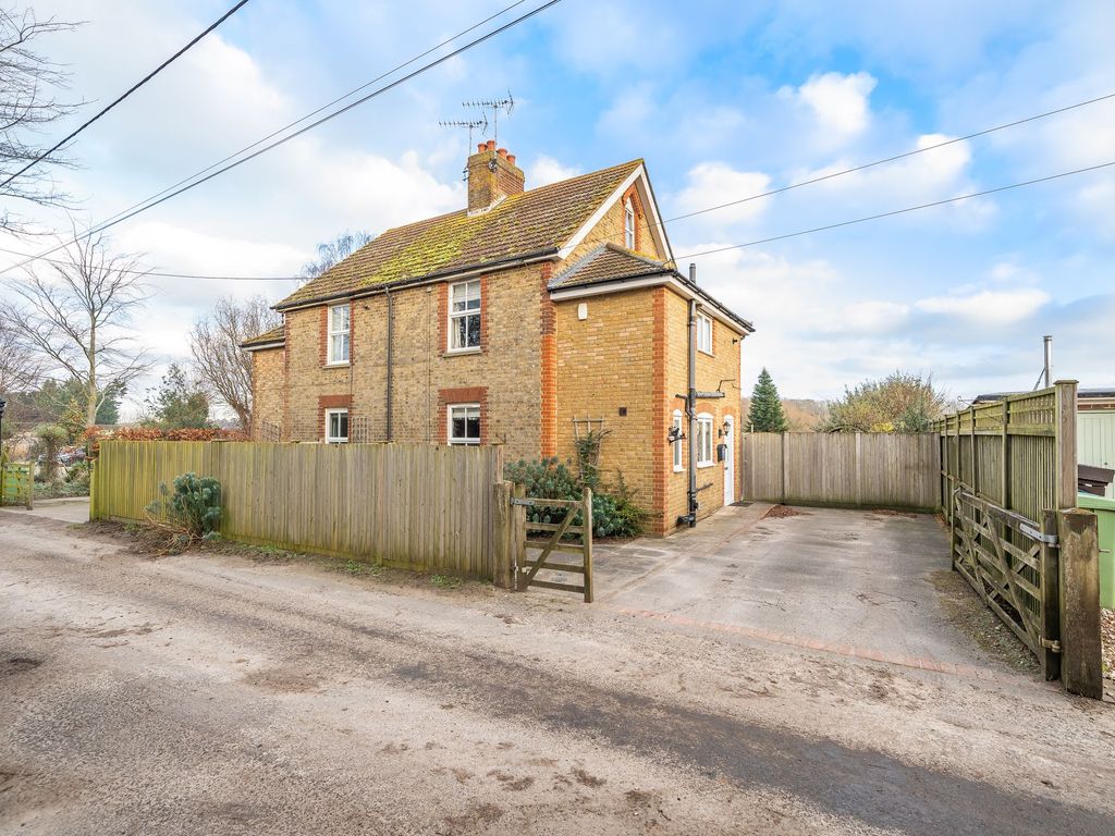 3 bed cottage for sale in Goodnestone Lane, Goodnestone ME13, £430,000