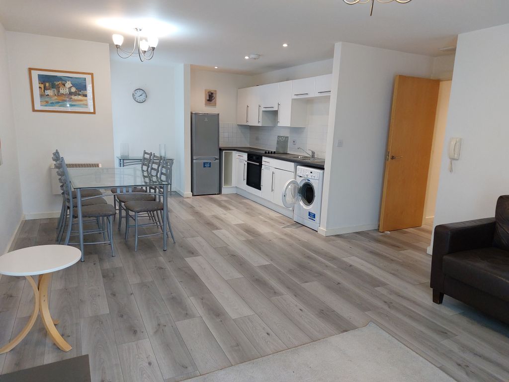 2 bed flat to rent in Quay 5, Ordsall Lane, Salford M5 Zoopla