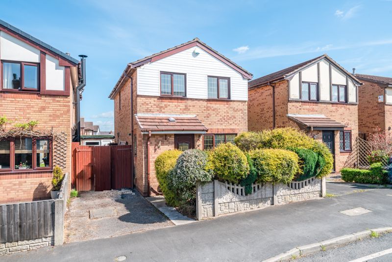 3 bed detached house for sale in Pennine Road, Chorley PR6 Zoopla